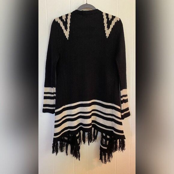 Oxford Circus Sweater Women’s Medium Black White Tunic Duster Fringe Southwest - Picture 2 of 5